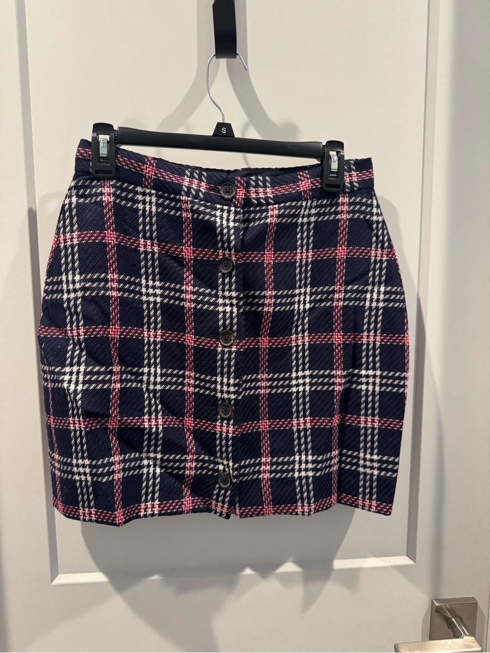 Brooks Brothers Size 4 Plaid Button-Front Mini Skirt in Navy and Pink